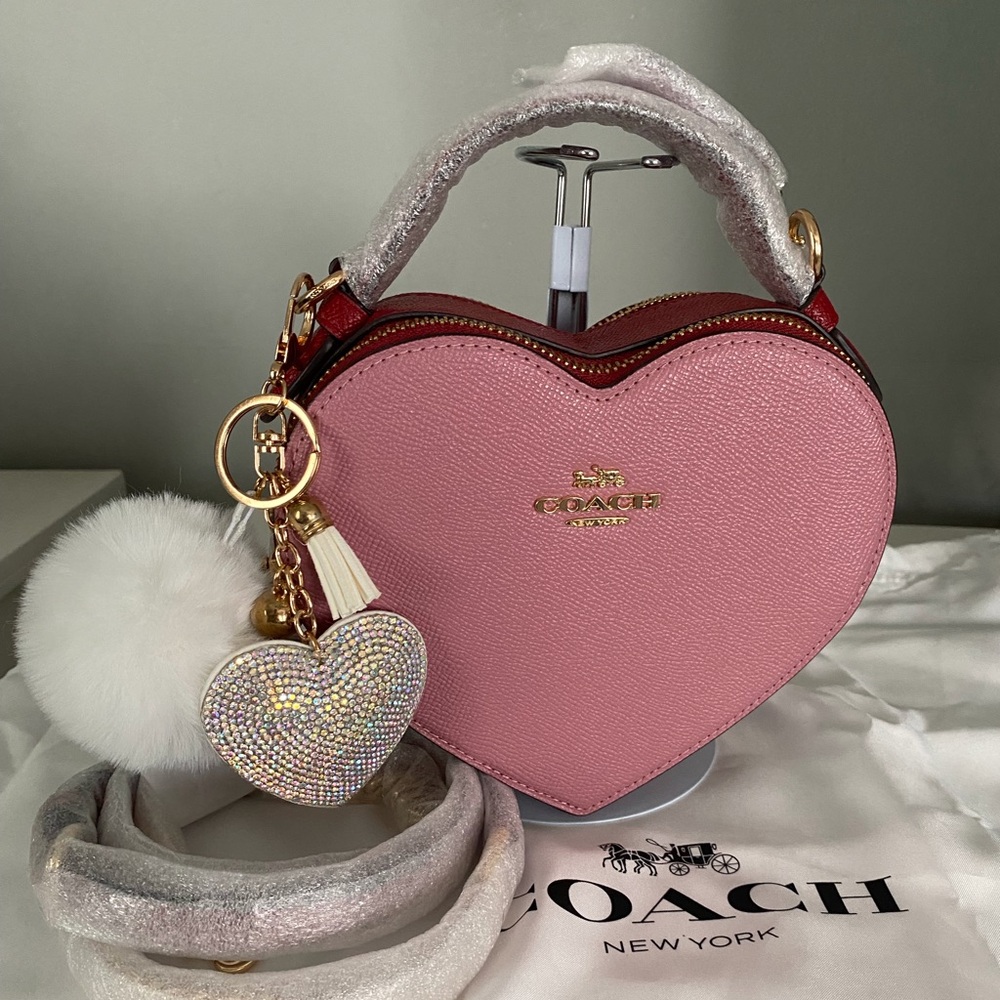 Coach Heart Crosssbody bag ❤️